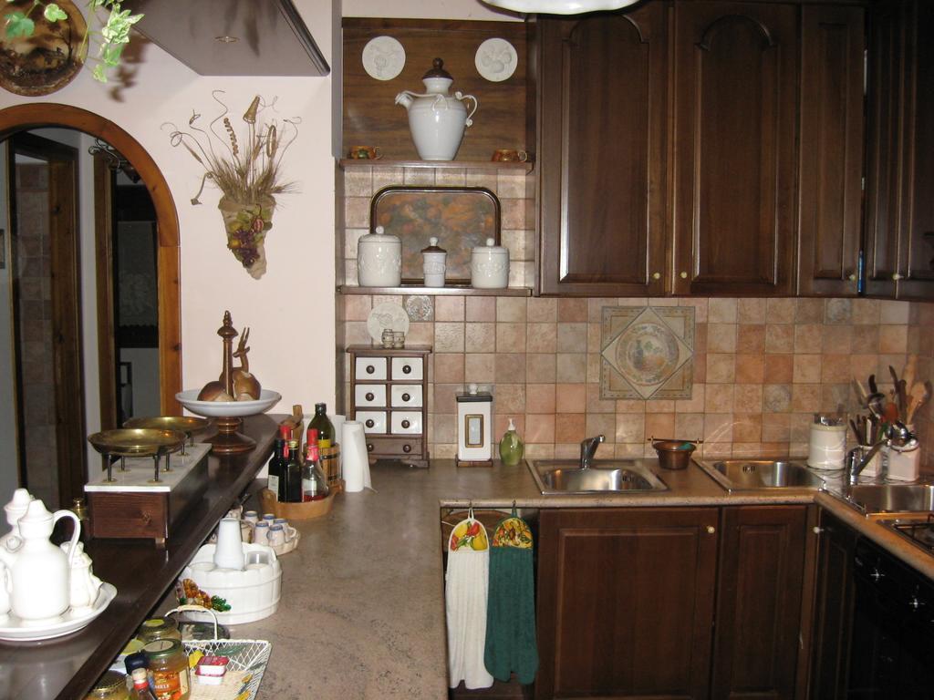 Le Tre Rose Montagna Apartment Camigliatello Silano Ruang foto
