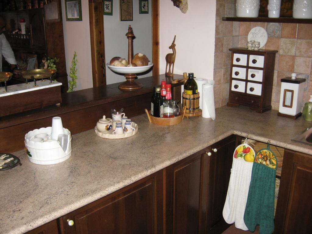 Le Tre Rose Montagna Apartment Camigliatello Silano Ruang foto
