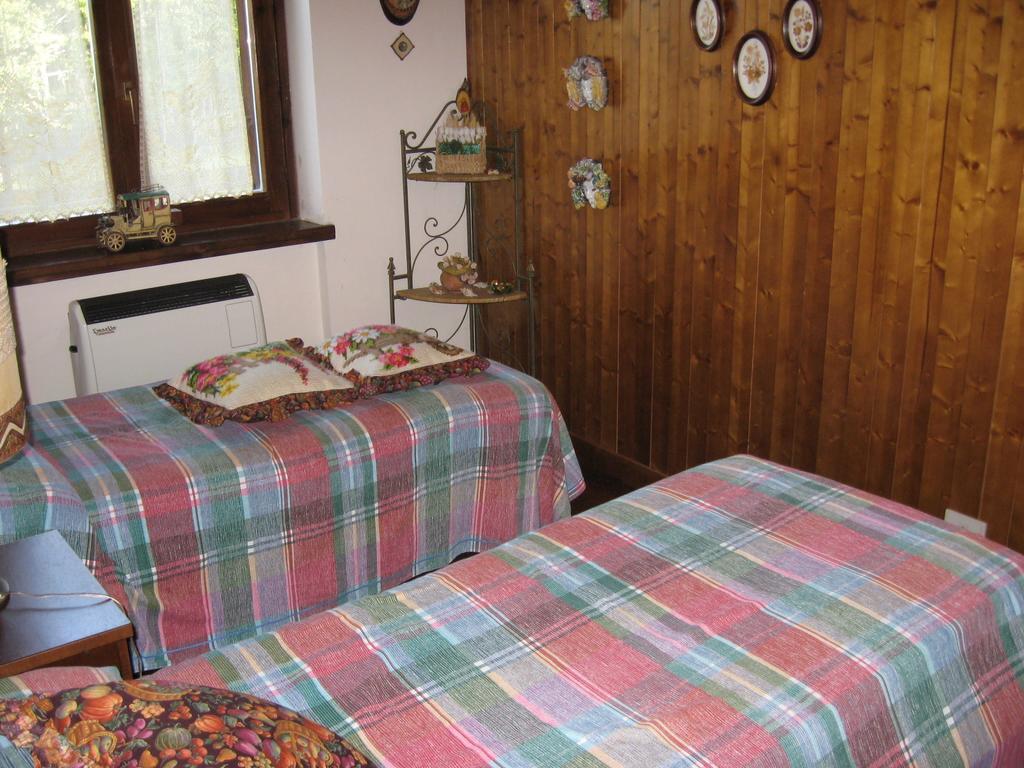 Le Tre Rose Montagna Apartment Camigliatello Silano Ruang foto